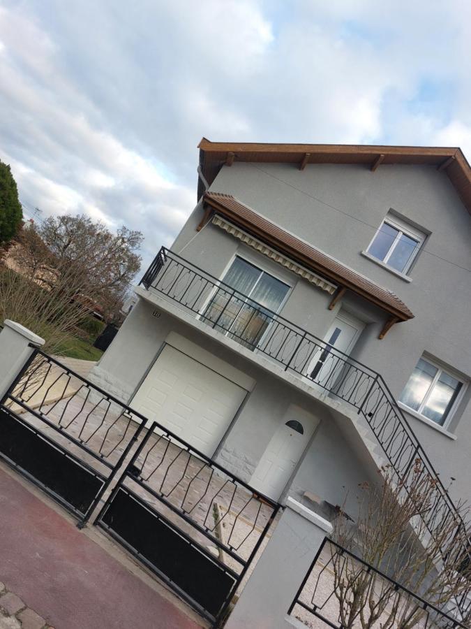Famille House 201 Appartement Chalon-sur-Saône Buitenkant foto